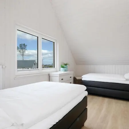Amazing In Ostseeresort With 2 Bedrooms, Sauna&wifi Vakantiehuis Olpenitz